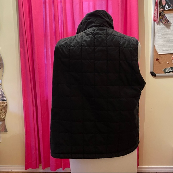 Reversible vest - Picture 4 of 6